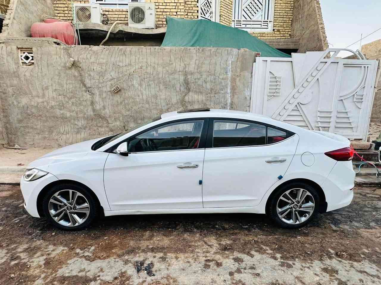 النترا 2017 فول مواصفات خليجي GLS
مواصفات فتحة سقف محرك 2000 دوش المرغوب 
شاشه كامره خلفية تحكم ستيرن جهتين رقم انكليزي كربلاء 
 ثلاث وضعيات قيادة  
5 ويلكب 17 
اشاير بالمري ومري شفط لايت وبك لايت زنون 
كشن مخمل
السيارة مكفوله من الصبغ ماعدا الدواسة اليمنه بيه شبر واليسره السيارة خير من الله 
مكينه مفتوحه  
السعر148 بيها مجال بسيط  مكاني كربلاء  رقم الهاتف ***********
