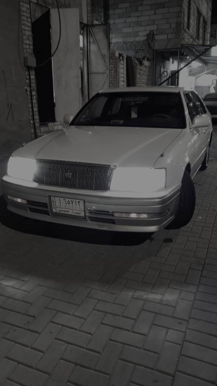 السلام عليكم 
راس الثور للبيع موديل ٩٧ رقم بصره اصل شرط التحويل 
مكينتها vvt 3000 ام ابطل 
سياره كشنات كهربائيه
الكشنات الخلفيه فصل كهربائي 
١٢ قرص 
فول مواصفات ماعده التنته 
تبريده شغال 
تخم تأير جديد 
سياره كلها ع بلادها 
سنويتها لل٢٩
وبضربه بسيطه بصندوك 
السعره ٨٥ وبيها مجال
للاستفسار متوفر اتصال ووتساب 
***********
