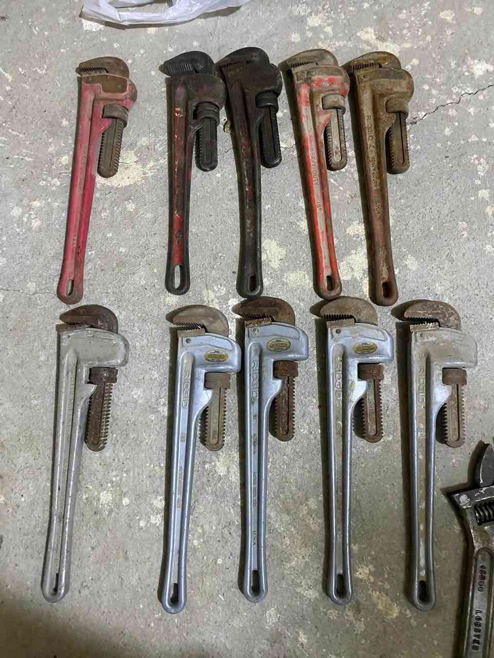 من رخصت الادمن سكول  اسباين نوع رجت للبيع قياسات مختلفة   مع كندكات واغراض اخرى للاتصال موبايل *********** مكاني بغداد مكلف بالنشر
