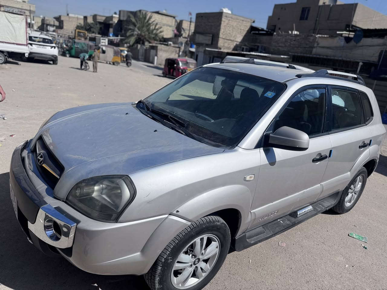 توسان2009 
مكينة 2000
مكفوله من كلشي  سونر موجود صور 
مكانه بغداد مدينة الصدر
رقم بغداد 
السعر 119 و بيه مجال 
***********
