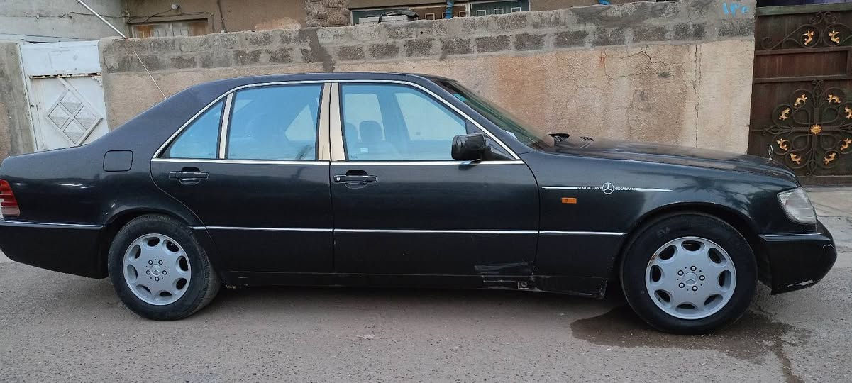 السلام عليكم مارسدس شبح s300 تابوت موديل 92 السياره بأسمي اخوان الي متعجبه السياره خل يعبرالمنشورويصلي على رسول الله والله يطرحلك البركه باحسن منه سعرالسياره 70 ورقه وبيه مجال انشاءالله ***********

