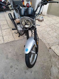 دراجه دايوان 2022بشهر الثامن يعني 2023 مكفوله برغي ممفتوح بيهه شوفت عي...
