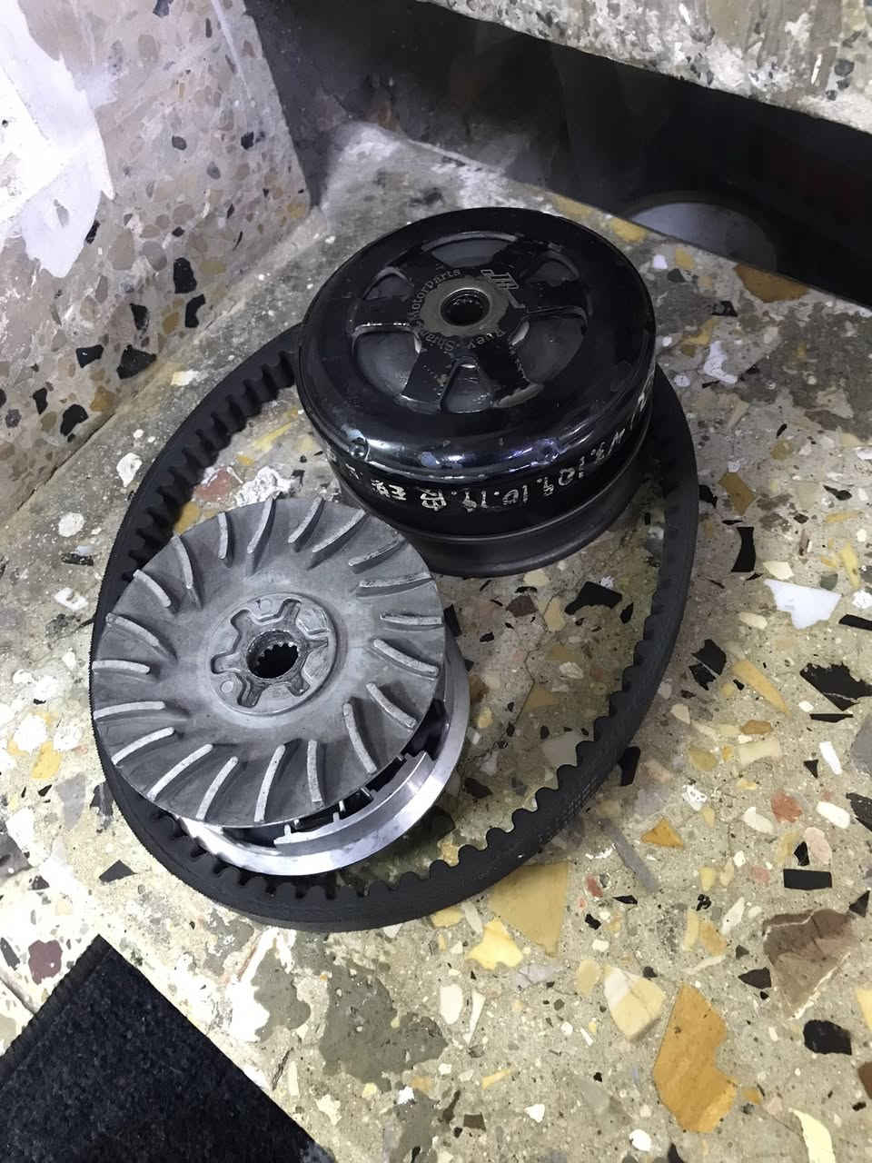 كلاجات رياضي للبيع مال تفصيخ امراوس اب صدر وكلاجات ابلاديه


**إذا كنت صاحب هذا الإعلان وتريد حذفه لأي سبب، رجاءا أرسل رسالة إلى الدعم الفني**