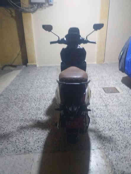 السلام عليكم دراجه شحن ٦ بطاريات على الفحص  مراوس حسب القناعه الرقم الهاتف ***********
