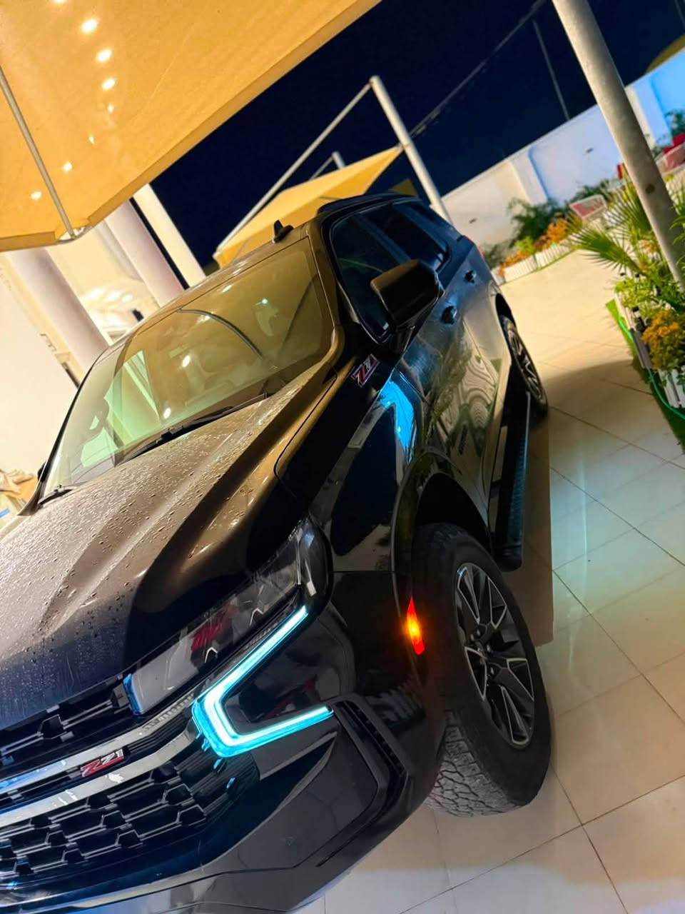 شوفرليت تاهو Z71 – اللون اسود  موديل 2021 وارد أمريكي فول مواصفات حادثه جاملغ فقط صور  موجود بل منشور عداد المسافة:89  حقيقي 
رقم السيارة: بغداد مميز  باسمي 
حجم المحرك 8 سلندر 5300 المرغوب 
السياره فول 1/1 

مواصفات سيارة
بانوراما 3طگات 
بصمة باب وبصمة تشغيل وتشغيل عن بعد
ويل كب حجم 22 مع طقم تاير بحالة ممتازة
لايتات زينون عالي ناصي أصلي
حساسات أصلي
جنطة كهرباء شفط
غرفة السيارة جلد بيجي  أصلي
ذاكرة خزن ميموري لكرسي السائق مع وضعية
تحكم كهربائي لمقاعد المقدمة
رادار أمامي تفاعلي مانع للتصادم
شاشة كبيرة الحجم للتحكم بمجموعة من الأيعازات
هوكات سحب أمامية
4 وضعيات للقيادة مع إمكانية التحكم بالفور ويل
الكراسي الأمامية تدفئة
الكراسي الخلفية تدفئة
مانع الخروج عن المسار
السيارة سبعة راكب مع ثلاث قطع تبري
شاحن وايرليس لاسلكي
تحكم ستيرن جهتين متكامل
وببعد بيها هواي مواصفات 
 للبيع فقط بدون مراوس 

السعر :43$

مكان السياره الغزاليه 

للتواصل 

***********
