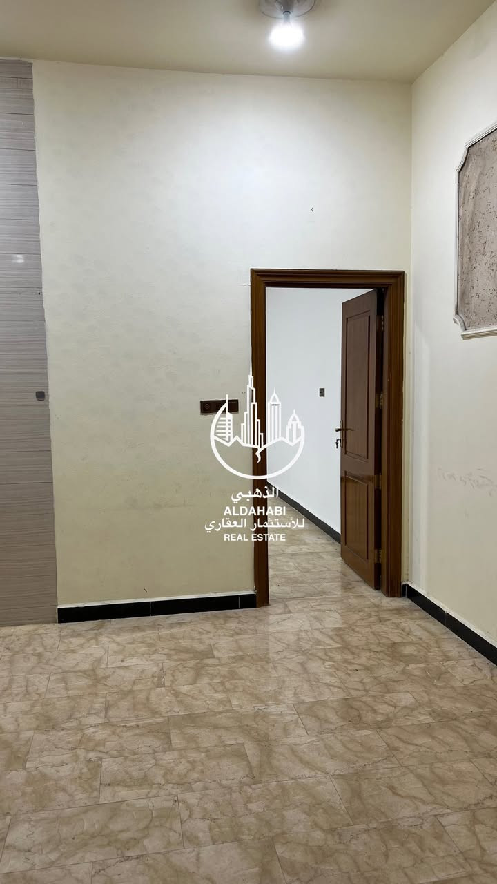 للايجــــــــــــار ✅
.
مشتمل ارضي معزول للايجار في دور النفط بناء حديث ديلوكس 

مواصفات المشتمل / 
.

غرفه ، استقبال ، صاله ، مطبخ ، طارمه ، صحيات 

سعر الايجار 650 الف قفل  

.
✅ الذهبي للاستثمار العقاري ✅

#مجــــــاز_قانــــــــونيــاً
—————————————
#ملاحظه لعملائنا الكرام يتوفر لدينا عروض عقاريه بيوت للبيع والايجار في كافة مناطق محافظة البصره كذلك يتوفر لدينا بنايات تجاريه للبيع في مناطق ممتازه بوارد شهري ممتاز 
‏‌‎ للمعلومات اكثر التواصل على الارقام الموضحه او زيارة
الموقع 
البصره_ شارع عام حي الزهراء _ قرب مستشفى النفط
***********
***********
