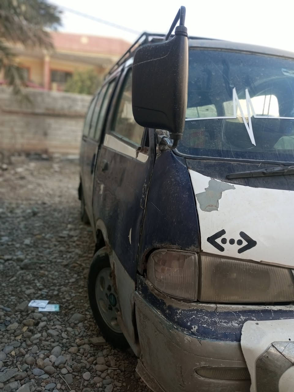 سلام عليكم للبيع او مراوس بريجو موديل 1996 رقم بغداد الماني سنويه 2028 مكينه كير اكسن جدد سياره مابيه نقص للستفسار اتصل *********** واتساب
