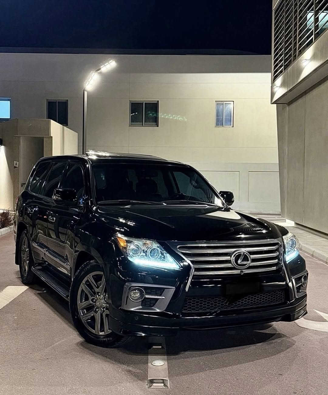 السلام عليكم مراوس بجالنجر هلكات
سياره باسمي تحويل مباشر. هزه جديده وكامله وفحص ورقم جديد
لكزز 
مكينه وكير مكفولات بدون فتح 
تشغيل بعد 
السياره بريمي اصلي 
داخل بيجي
3 شاشات بلاديه 
موديل 13
مري شفط 
جكات 
كشنات تدفئه تبريد 
جنطه كهرباء
رادار
تحديد مسار 
مكفوله من صبغ فقط بارد بسيط باب سايق 
ومعروفه شنو موصفات الكزز يرادلها جريده متخلص 
العنوان بعقوبه 
لاستفسار اكثر هاتف غير متواجد نت فقط اتصال 
***********
