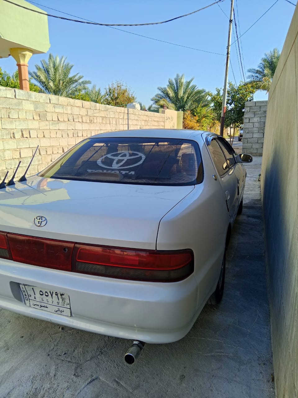 السلام عليكم للبيع اكرسته موديل 94 رقم ديالى سنوية صاقطه مكينه وكير بطه كهربائيات كلهة شغاله تبريد شغال الكنمبريسر ابلاد مال الشركه غرفتهة جديده السياره مكفوله من ضربه وكصه ونقل جثه مابيهة نقص برغي مكان السياره ديالى شهربان السعر63 وبيهة مجال للشراي ***********
