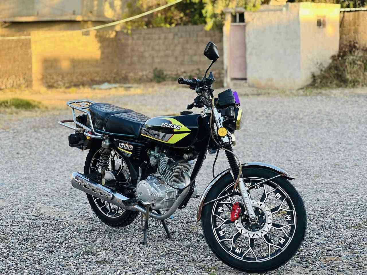 السلام عليكم ماطور سونيك موديل ٢٠٢٤
محرك150cc شرط ما مفتوح

بصمه سويج 

كله شغال كهربائيات 

لايت عالي ناصي اشاير كلشي شغال 

تواير جدد

صالنصه كاتم 

ويل عنكبوت 

شراي خاص مفتوح رقم بي واتساب ***********

