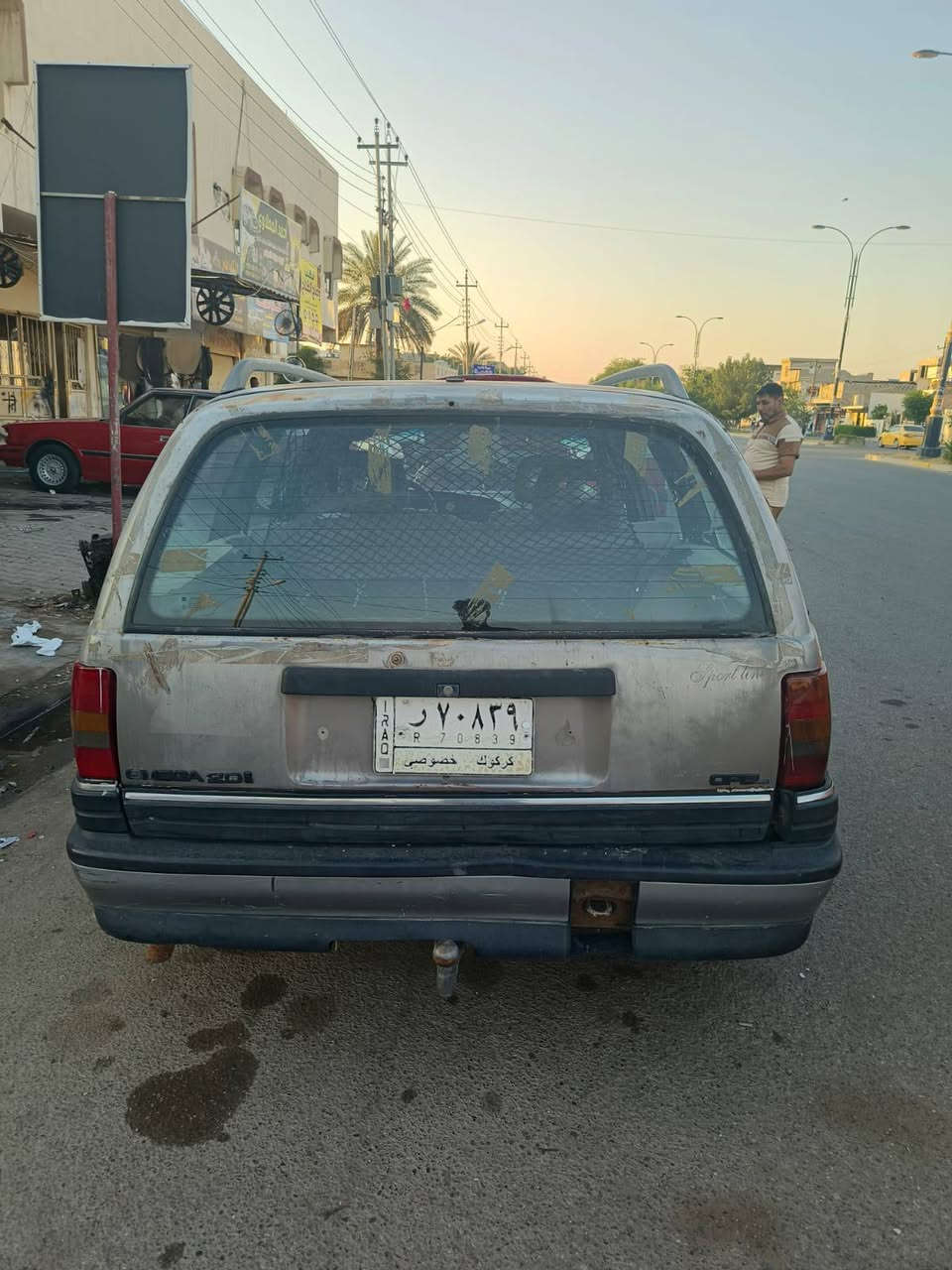 للبيع اوبل اوميكا حجم 20 محرك وكير بطه ونجي بشرط صدر نظيف تحتاج شويه ترتيب السعر 22وبيها مجال شرط التحويل *********** مكان السياره كركوك
