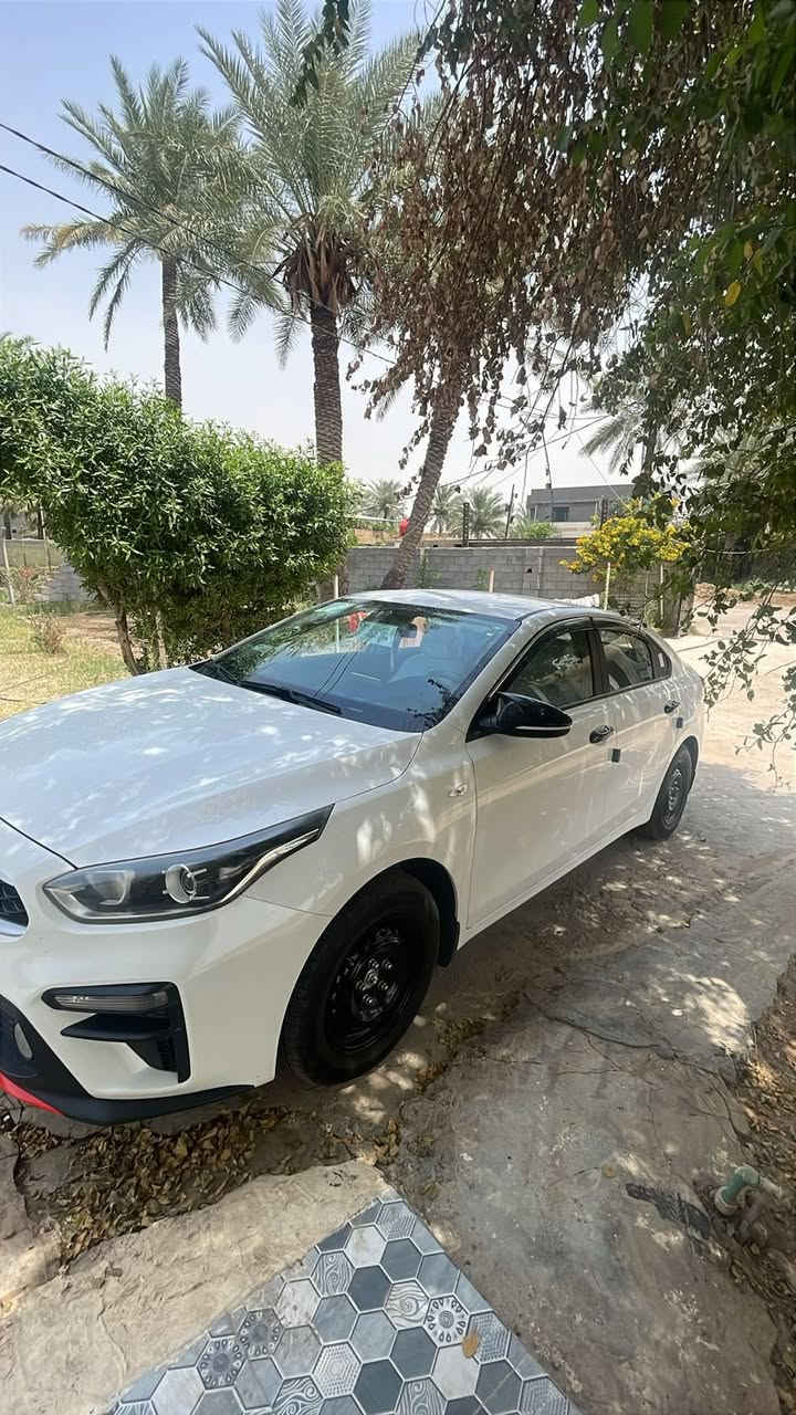 سلام عليكم
سيراتو 2019 مكفوله رقم أربيل الجديد  وكاله تحويل حاضر سونار موجود بل منشور لاستفسار ***********
