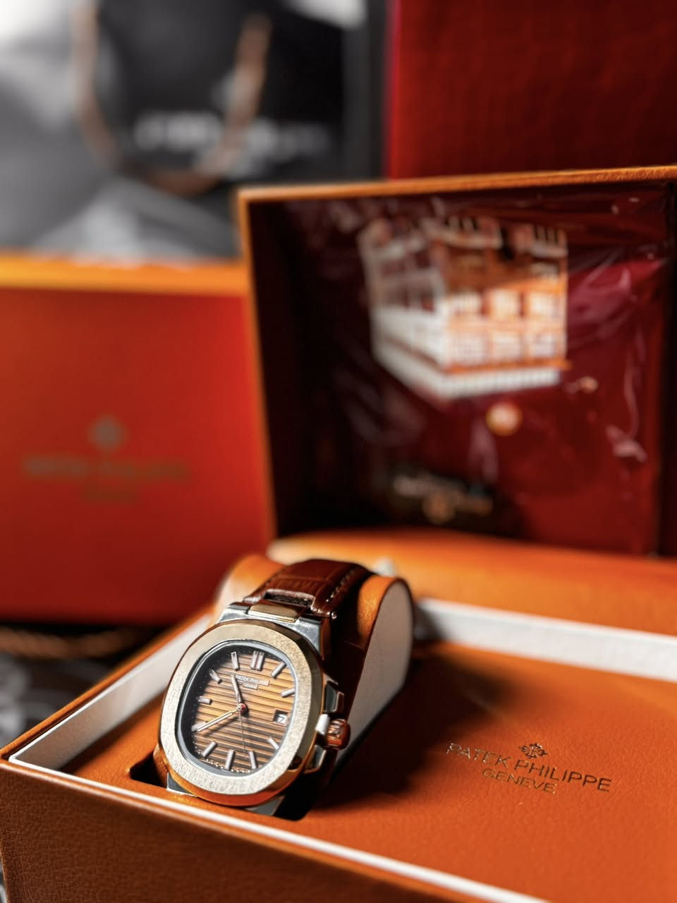 ساعة باتيك فلب كوارتز
مع كامل كروت وملحقات وعلبة وكيس
السعر 75،000 والتوصيل مجاني للطلب على الخاص او على الواتساب
***********
