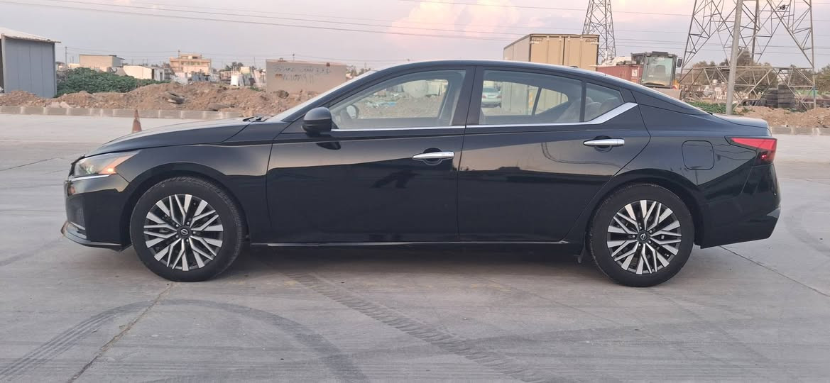 بەناوی خوا ئاڵتیما 2024 مواسەفاتsv جاهزە کامل مەسرەف 44هەزارمیل چوە بەسمەشەغاڵ ماڵی دۆست ڕاداری پێشو پشت و لاتەنیشتەکان بەشەرت هەمو شتێک چرکەو گەڵایەک ببڕە
شوێن.کەلار ژ.م*********** ئەدمین🌹.. كالار, السليمانية
