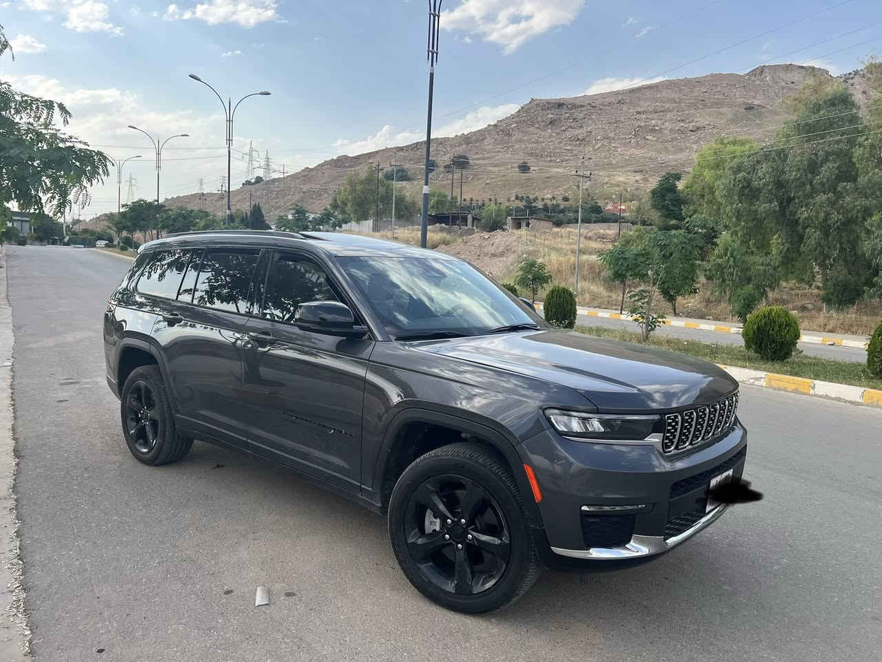 Jeep grand Cherokee 2025نيوه ى بؤنيدى بؤياخه به بى ناوگرتن و شانسى مايل ريشتوه 7سعر ٢٩٥گه لا و مه عمه له ٣مانگ كاتى له گه ل دايه ٧نه فه رييه ره قه م موبايل ***********
