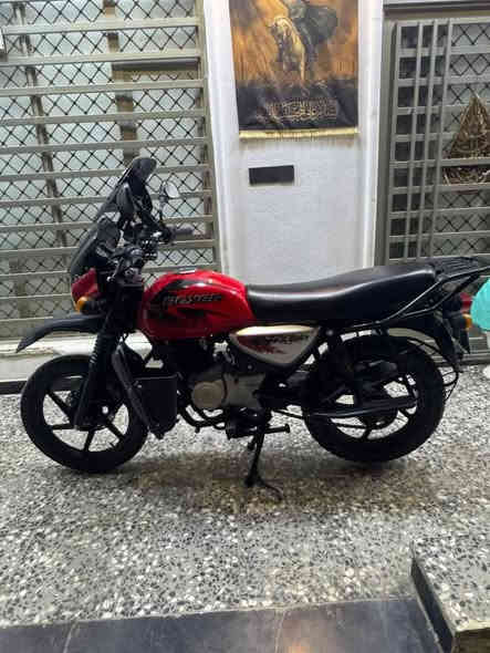 السلام عليكم بوكير موديل 2023 مكفولة كفاله عامه تايرات جديد لايت زنون هورن سيدان دبل اشارة دراجه كاعده وحلوة سعرها 2400 وبيها مجال  مكاني بغداد الشعب 
متواجد خاص وواتساب ***********
