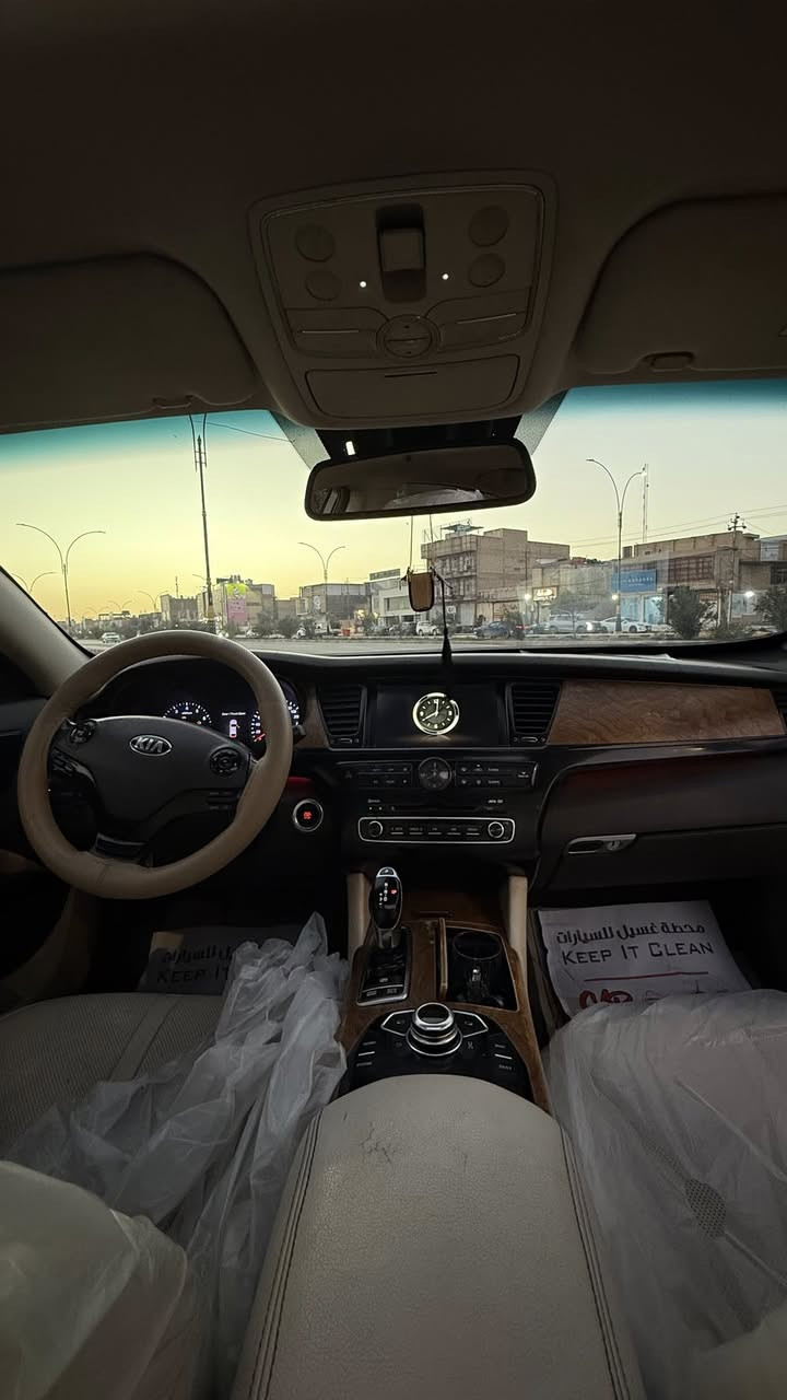 السلام عليكم كوريس موديل 2013 السياره وارد خليجي فول vip السياره 6 سلندر المرغوب بيها قطعتين صبغ للبيع او لمراوس السعر 150
*********** 
***********
