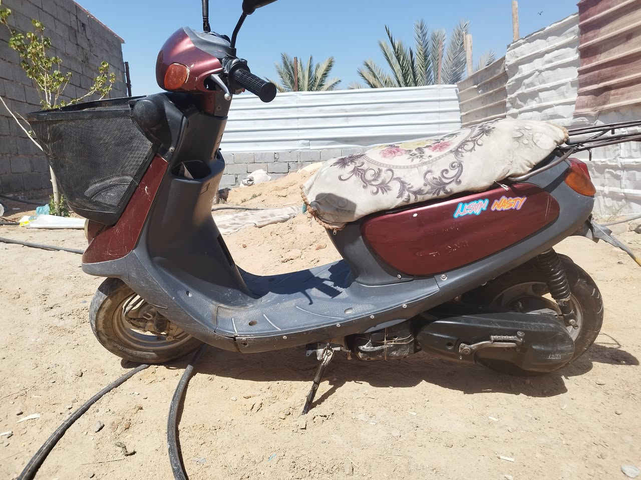 السلام عليكم
دراجه منغولي نضيفه 
مبدل بيها  بستم 

اخذتها ب350هستوني
 رايدها225
مكان كربلاء الحر رياحي 
***********
