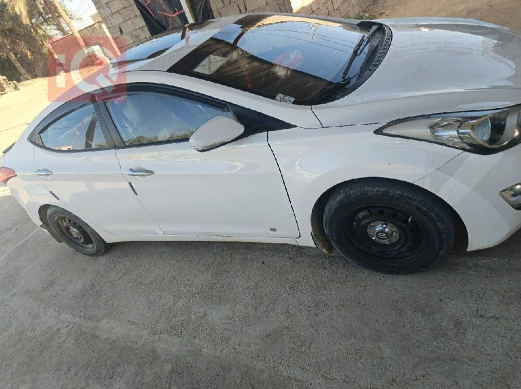 النترا 2012 خليجي
محرك 1800 
رقم جديد
بيه جاملغ تبديل ورشات
سياره مكينه كير حداد تبريت كله فول 
سعر 113‏‪ وبيه مجال قليل
***********
