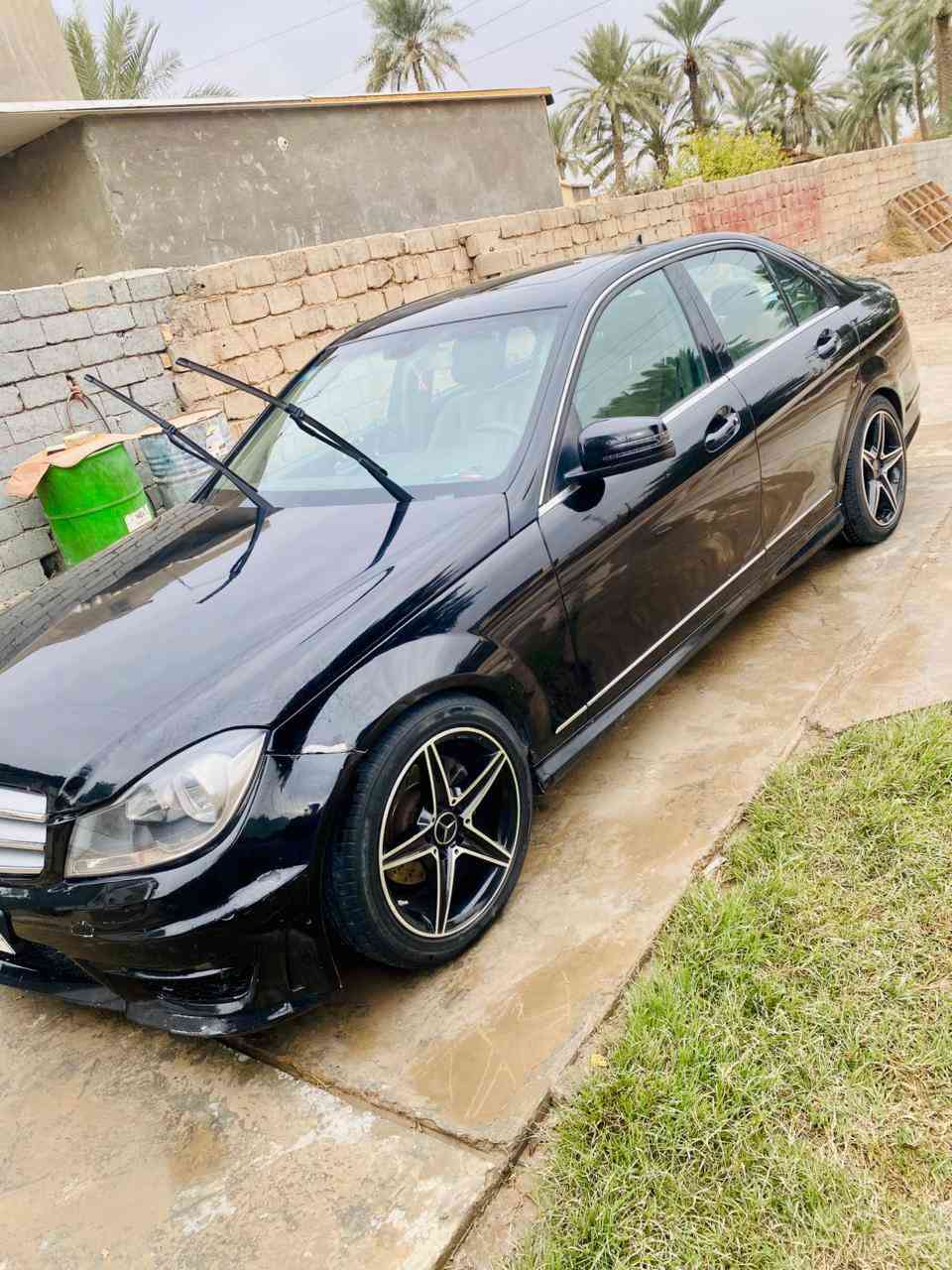 للبيع مرسيدس C300 موديل 2012 وارد أمريكي
🔹 المحرك: 6 سلندر 300

رقم بغداد بسمنه بيه 3 قطع فقط مواصفات معروفه فتحه بل سقف   تبريد تدفئه كله كفاله مكاني بابل  السعر 125 وبيه مجال  ***********
