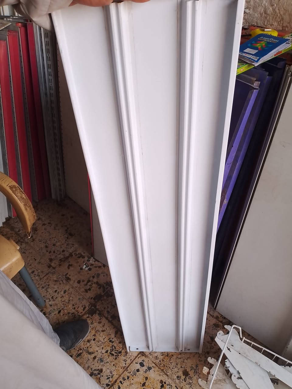 سفينه وسطية ورفوف جداري سلات شيبس شراي يتصل العنوان بغداد اكو توصيل  ***********
