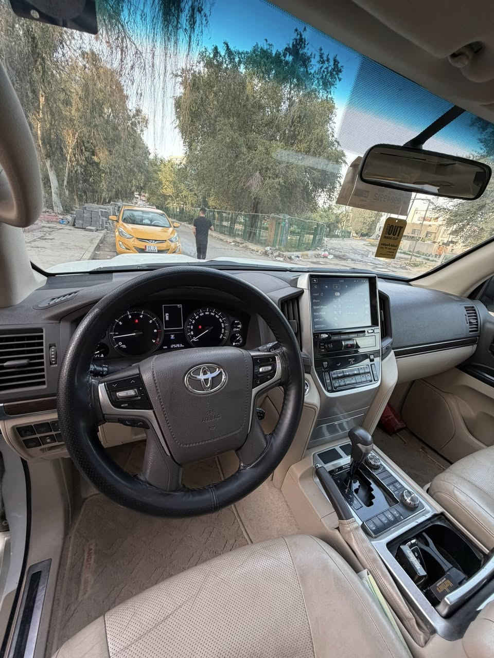 لاندكروز للبيع 2019 بريم كفاله عامه فول مواصفات رقم بغداد المكان المنصور.  ***********
