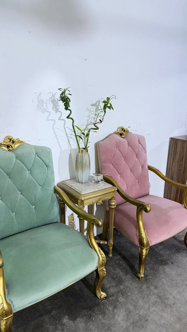 طخم ملكي للبيع نضيف السعر مليون وبي مجال 
العنوان ذي قار سومر الاتواصل والاستفسار ***********
