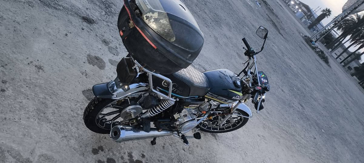 السلام عليكم  دراجه ايراني البيع مكينه 200Cموديل 24 بيه جكجكه بل مكينه ماعرف ماليش  سعر 650الف وبيها مجال واذا اكو مراوس حسب القناعه ***********
