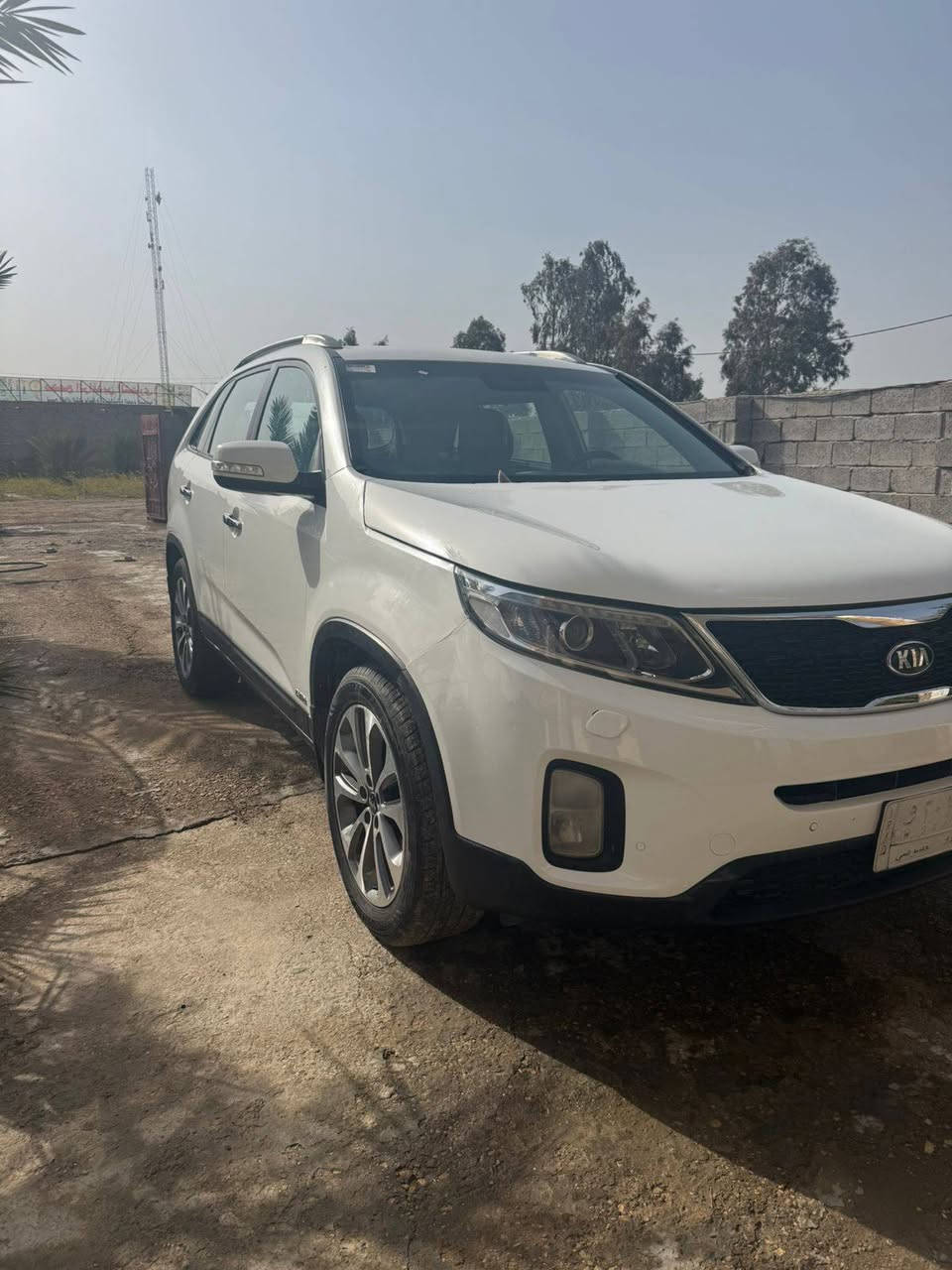 سورنتو ل بيع موديل ٢٠١٥
رقم بغداد 
سنويه ل ٢٧
سياره فول ما عده ل فتحه 
سياره بيه قطعتين 
محرك 6 
العنوان واسط رقم ل مبايل ***********
