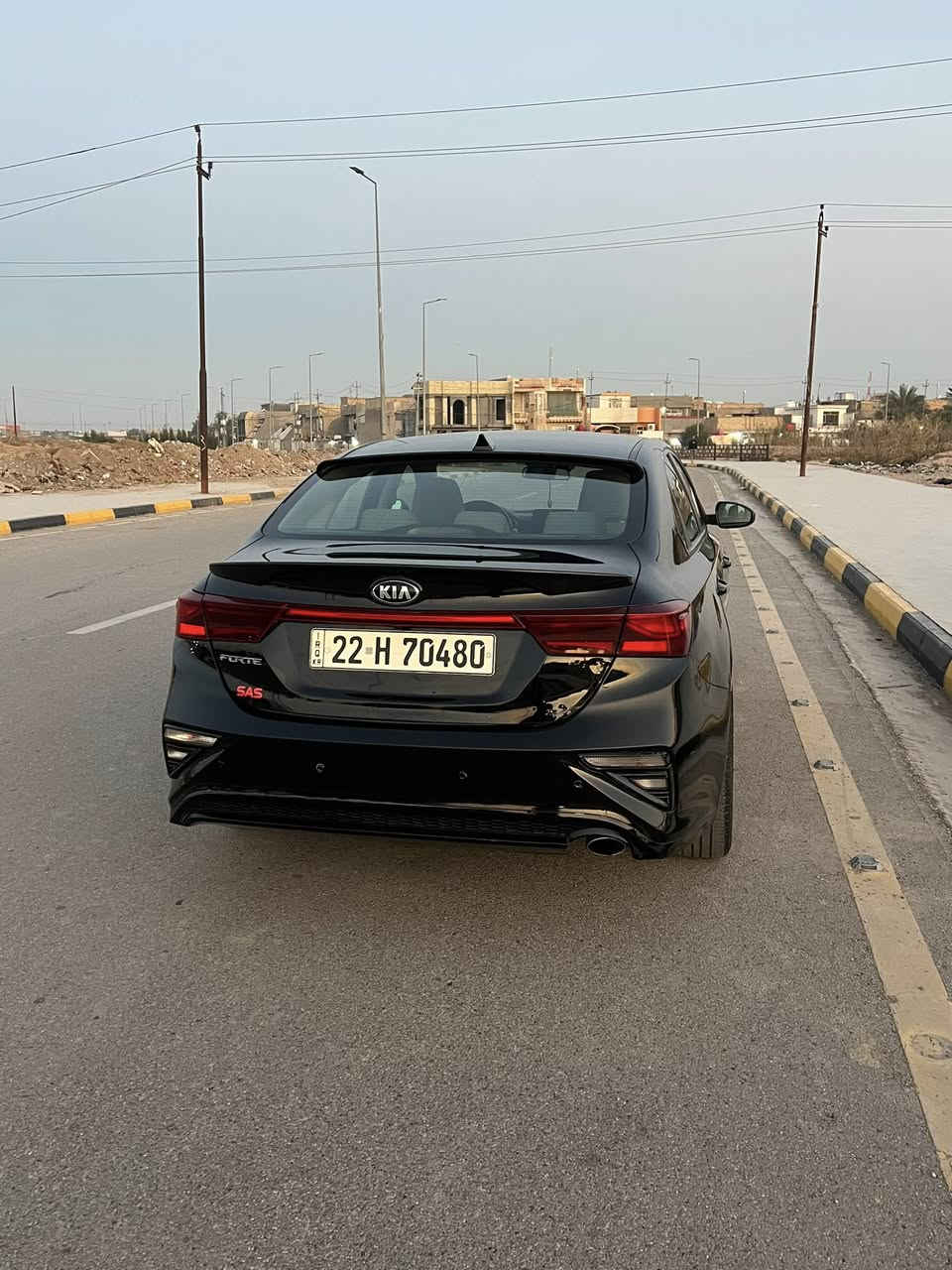 سلام عليكم فورتي للبيع موديل 2021 أمريكي 🇺🇸 
مكينه2000 ما مفتوحه شرط 
دوش كير AT المرغوب بلادي 6️⃣ نمر 
صدر حداديه امامي خلفي كفاله ع وضع شركه 
ماشيه 93 mi حقيقي سيارا واردها فقط بنيد + 
صبغ جاملغ وباب جها السايق اثر شخط في العراق 🇮🇶 
سيارا نهائياً 
بدون دواخل  رقم أربيل سنويه 2029 جديد 
سعرها 135 وبيها مجال لشراي عنوان واسط عزيزيه 
رقم ***********
