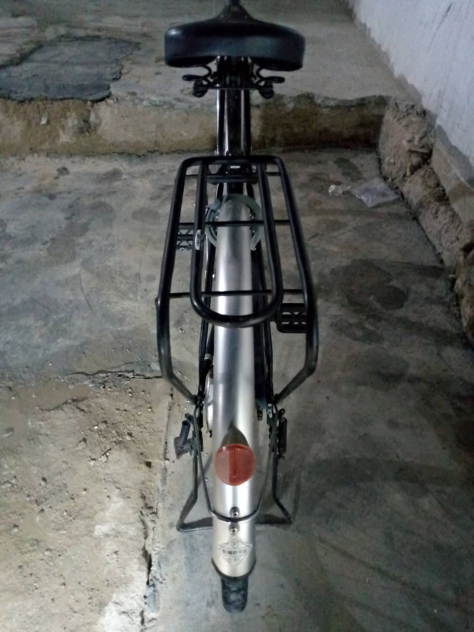 السلام عليكم
بايسكل ياباني حجم 26 مال حاوية نضيف بايسكل كامل مابي لو نقص واحد تأيرات واجوابة مبدلة جديده بريكات بلمكان البايسكل جديد مابي اي نقص طاقة خرطوم شغالة قفل اصلي 
شراي اتصل على الرقم *********** بي واتساب 
أو خاص
