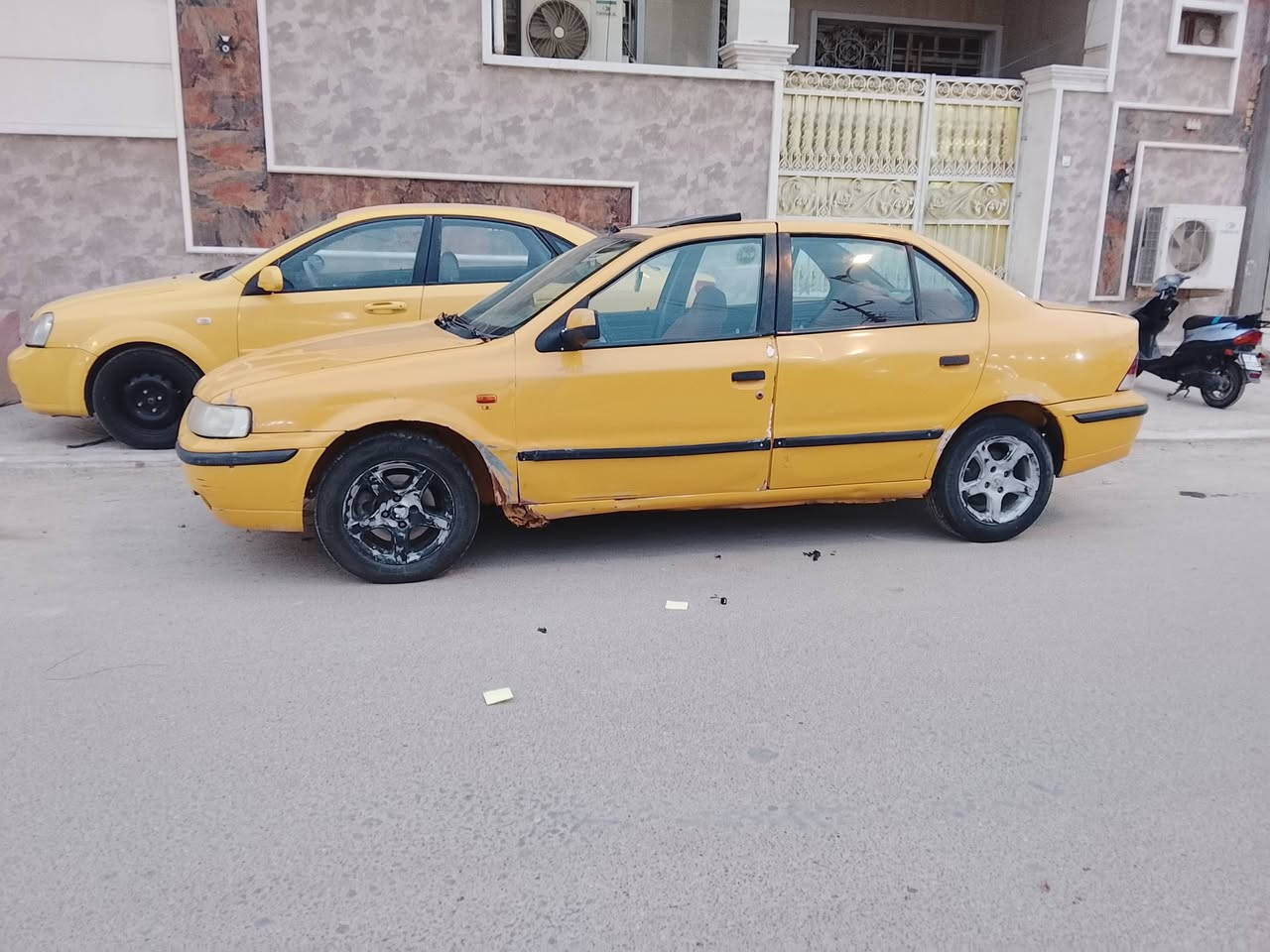 السلام عليكم سمند موديل 2011 رقم ميسان  للبيع مكينه وكير وحداديه جاهزه كهربائيه كبل الشارع سنويه نافذه تكفل سرقه وعشائر عندي مستمسكاته الاجازه وبطاقته الوطنيه عندي راعيها مغلق تلفونه باور ستيرن ومشط جديد السعر 13 مكاني الناصريه مركز ***********
