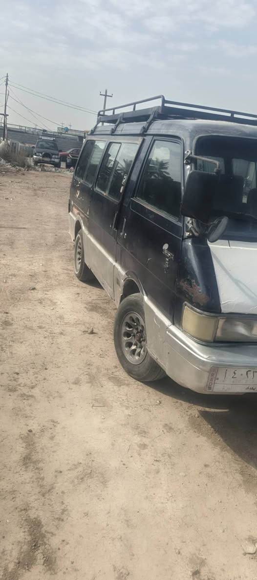 سلام عليكم سياره لبيع 94 سنويه 28محرك وكسل مكفوالات بس لكير يفلت ***********
