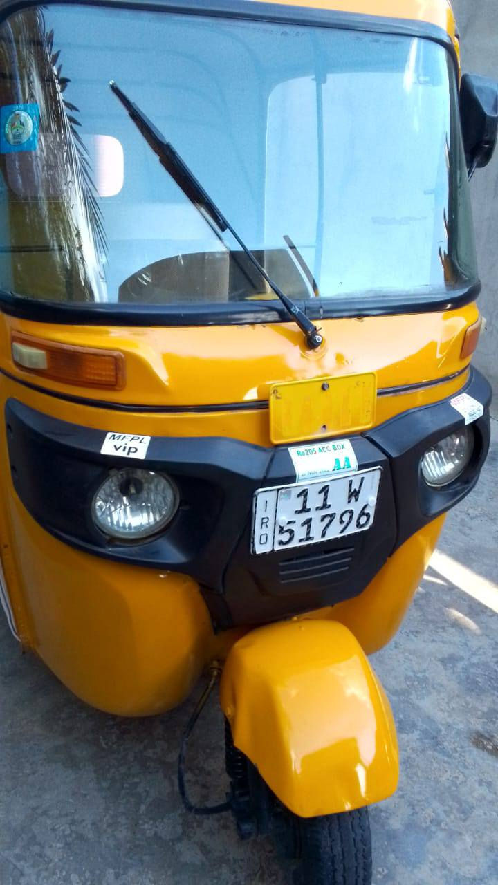 السلام عليكم ،، تكتك موديل 2020 شهر 12 رقم وسنويه بسمي بغداد اليريده بي خير ويدلل نضيفه ماناقصهه شي ب 6700 مكاني بعقوبه الرحمه هاذه رقمي ***********
