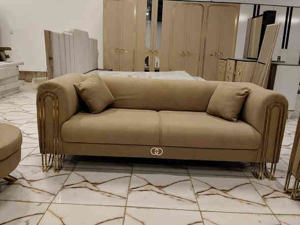 تخم مودرن عراقي شغل ممتاز جميع اجزاء هيكل التخم بلوك قماش تركي مخمل تركي ارجل ستل ستيل اسفنج اكسترا مع طبقه طبيه بولستر متوفر الآن في معرض الشركه الكائن طريق رفاعي نصر مجاور جامعة اوما الاهليه للاستفسار اكثر يرجى الاتصال على الارقام التاليه
***********
***********
*********** واتس فايبر تلگرام 
البيع بطريقة النقد والاقساط 
الشد والنقل داخل محافظة ذي قار مجانا
