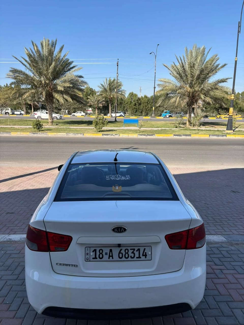 السلام عليكم سياره نوع سيراتو مديل 2012 خلجيه مكفوله كير مكينه حداد تخم تاير تبريد مكينه 1600 دوش السعر98  وبيها مجال بسيط  العنوان كربلاءرقم الهاتف ***********
