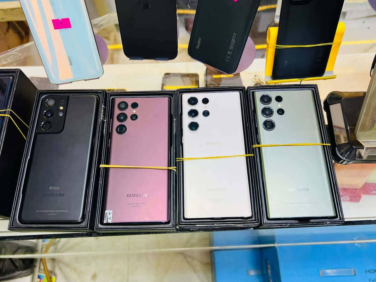 سلام عليكم
يابه جميع سامسونك نلكونه يمنه 

1_21التره

2_22التره

3_23التره

4_24التره

5_25التره بسعار مناسبه

***********وتساب موجود
