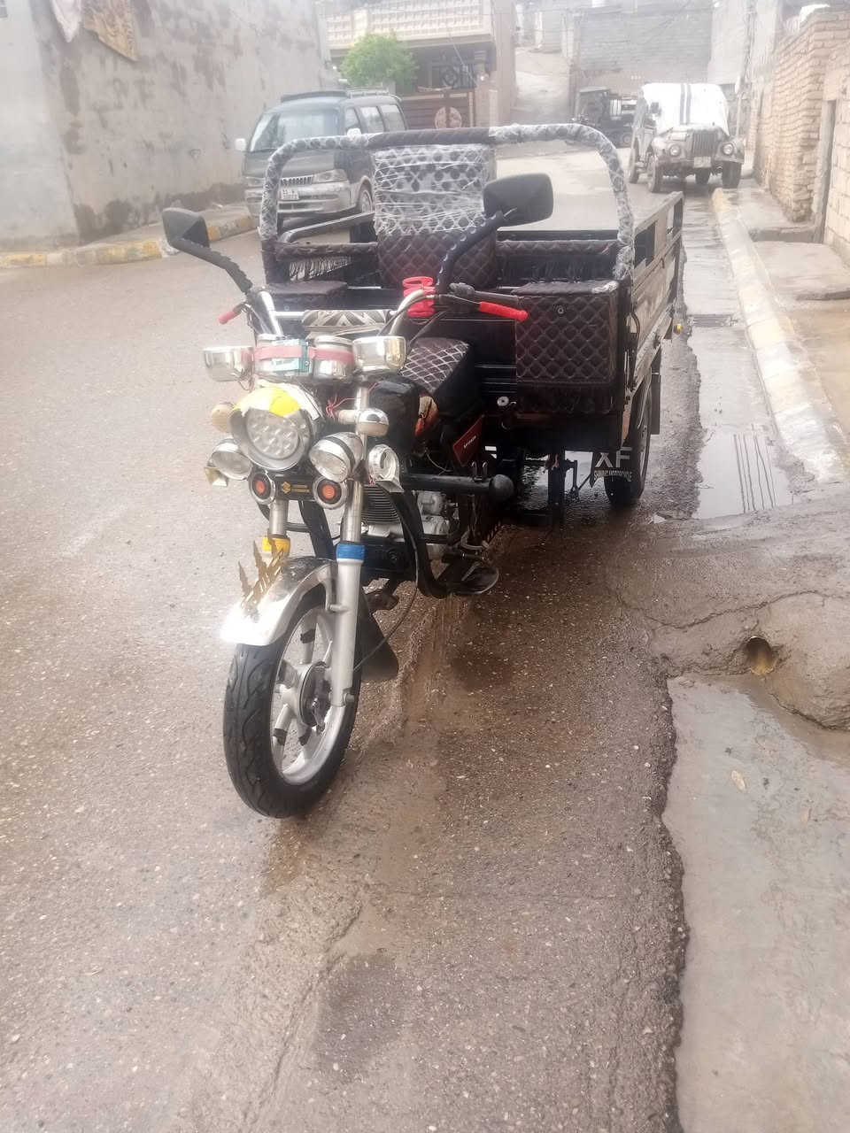 سلام وعليكم عندي هاي ستوته البيع موديل 23 محرك 25 ركبه وشاصي شرط صبغ مابيها ستوته جمره اردها يتصل عل رقم *********** السعر واحد و300  المكان ديالي جلولاء
