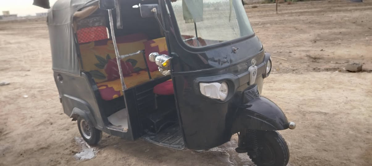 سلام عليكم تكتك بياجو للبيع مكفوله موديل 19وراق صولي شرط ترقيم سعر1400وبيهه مجال  نتصال عله رقم ***********
