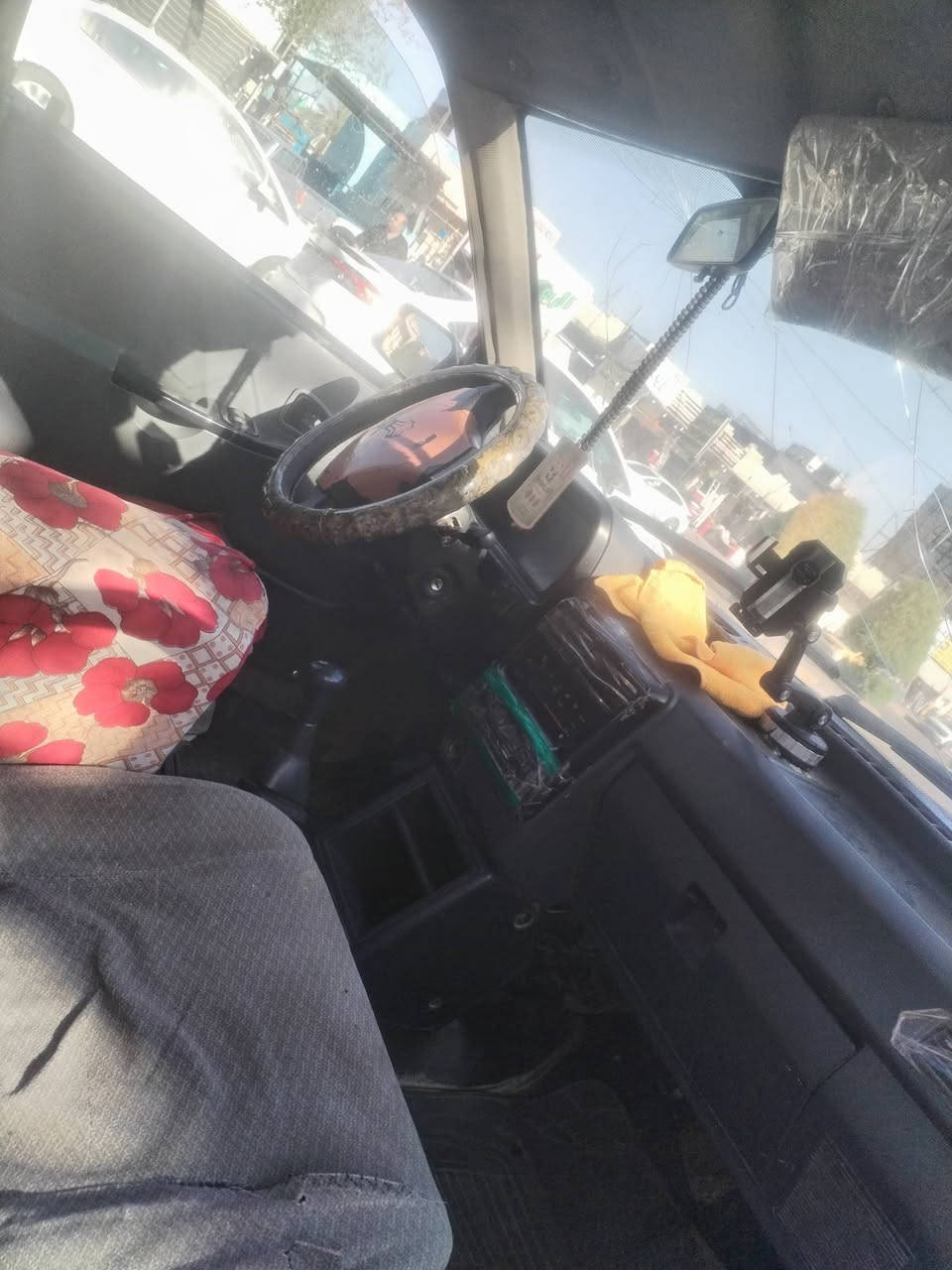 سلام عليكم سايبه خصوصي لبيع كفاله شاصي كير محرك السعر 25 وبيها مجال التواصل عل هذا الرقم ***********
