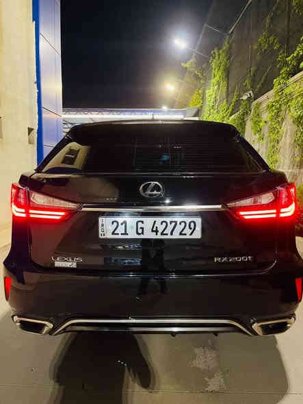 لكزز موديل 2017
بي صبغ 2 قطعة بدون دواخل وارباك 
المسافة مقطوعة 80 الف ميل 
محرك 4توربو 
سعر 235

***********
