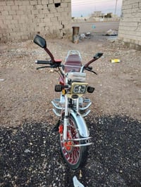 دراجه للبيع محرك 200 نظافه فول متعبانه   استخدام شخصي موديل 25 اني مكل...