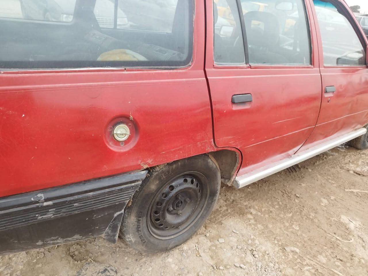 السلام عليكم سياره للبيع كاديت نظيف موديل 91 جير محرك بالشرط سياره رقم صلاح الديناعشائر حكومه والسعر مناسب 12 وبيها مجال حق الجيه واللي يريد يتواصل على رقم الموبايل العنوان كركوك***********
