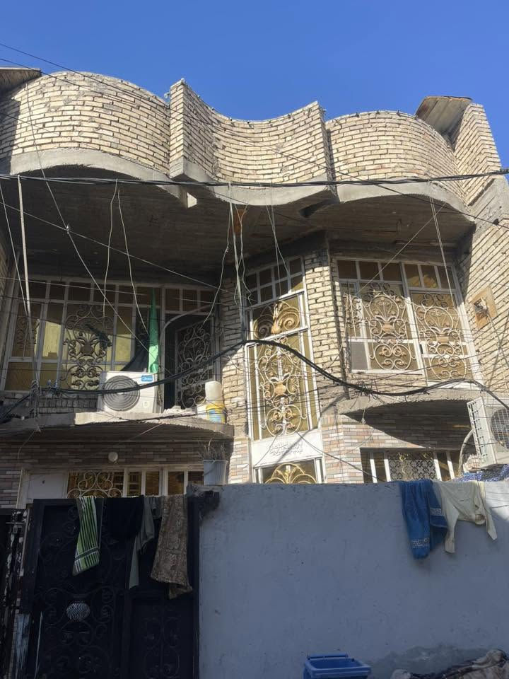 سلام عليكم بيت ميه وربعه وربعين بنا الفين وخمصطعش بي ست غرف وستقبال قطاع ٣٣.  ***********
