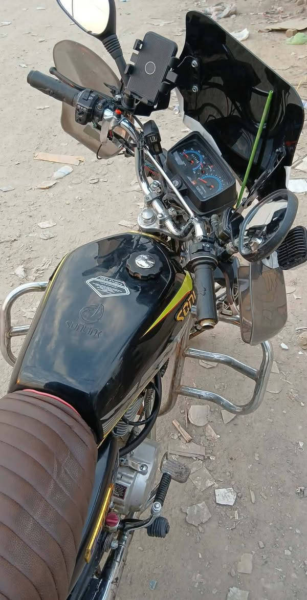 دراجه ايراني موديل ٢٣ اوراق اصولي 
للبيع دراجه مرتبه او مال شغل  ٧٥٠ او بيه مجال حك جيه 
***********
