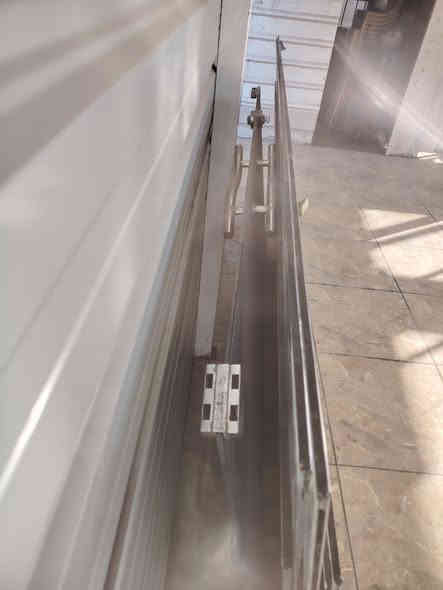 السلام عليكم جام خانه مستعمله للبيع ارتفاع مترين و٩٠  لعرض ٦ مترات بسعر مناسب اي استفسار تفضل خاص او اتصل على رقم *********** لعنوان ابو غريب الحمدانيه مستعجل على بيعتهن
