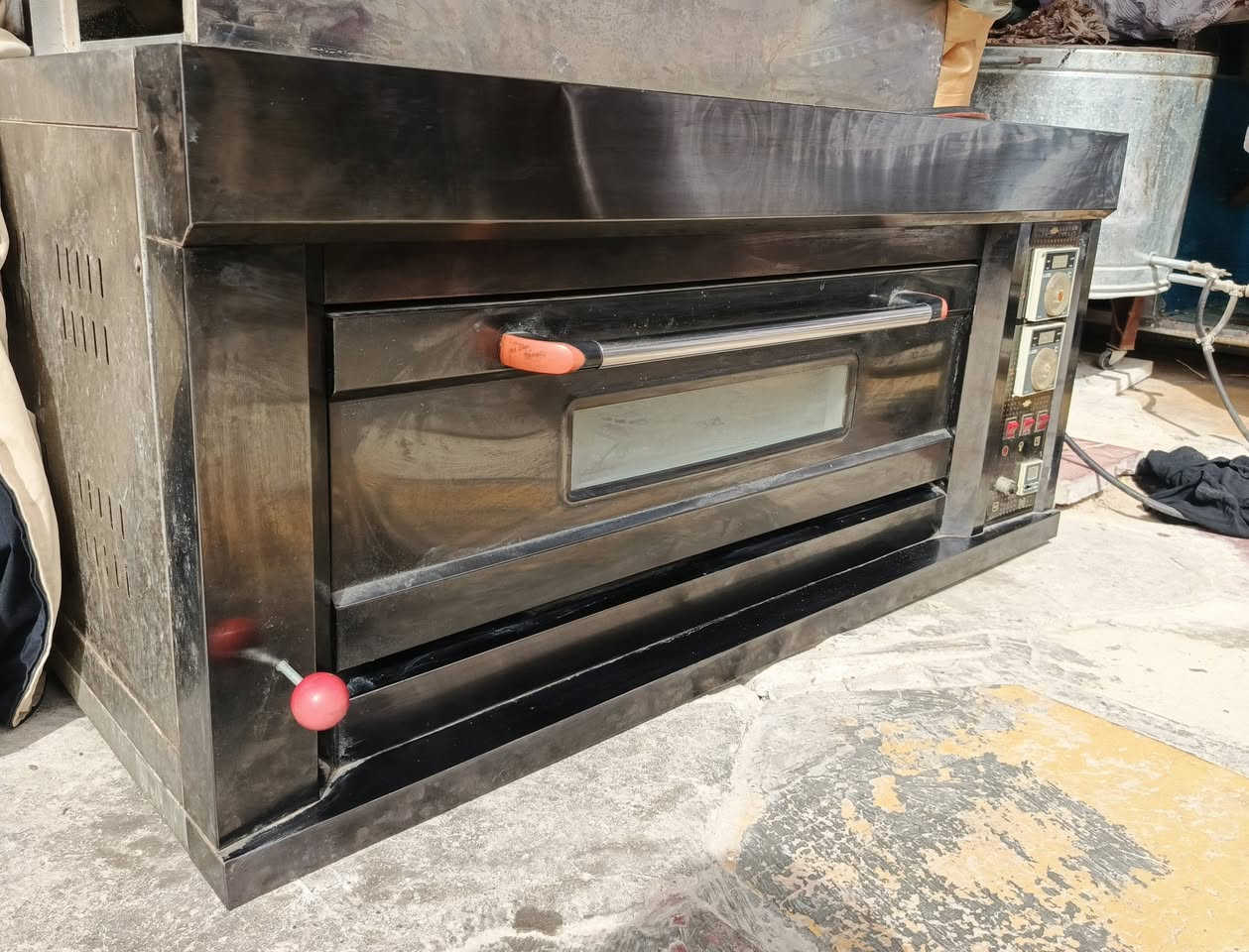 السلام عليكم افرن البيع ستخدام اقل شهر 
وشوايه كص 
ريدهن يدلل مكاني النجف


**إذا كنت صاحب هذا الإعلان وتريد حذفه لأي سبب، رجاءا أرسل رسالة إلى الدعم الفني**