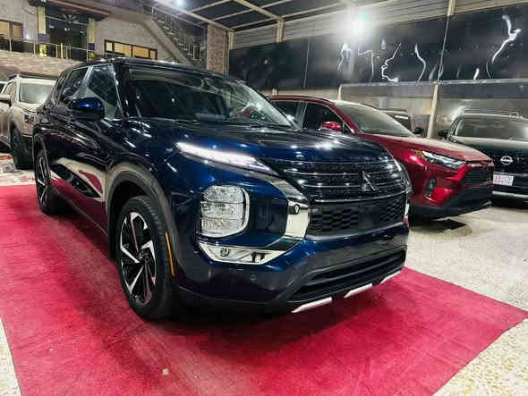 🔴(فرع كركوك) 

🟢Mitsubishi Outlander 2024 SE 🟢

حجم المحرك 4 (2.5L) 

عداد المسافة 19902 mile

🔴(السعر/18500 $)

🔴المواصفات :

بصمة تشغيل
بصمة ابواب
مرايات شفط 
كاميرا 360 درجة 
رادار امامي (تحديد مسار)
رادار جانبي (نقاط عمياء)
رادار خلفي (تحذير من الاصطدام)
السيارة AWD
تبريد قطعتين لمس
تحكم وضعيات القيادة...Drive Modes 
كشنات قماش وجلد+تحكم كهربائي 
شفتات + تحكمات استيرن 
هاند بريك بصمة
اوتو هولد Auto Hold
مانع انزلاق+ABS
شاشة كبيرة لمس+كاميرا
حساسات خلفية
منافذ AUX+USB
وبقية المواصفات المعروفة

🔴(العنوان/كركوك شارع المعارض)
              - - - - - - - - - - - - - - - - - 

🔴للاتصال/

ابو محمد
*********** 

فيصل
***********
