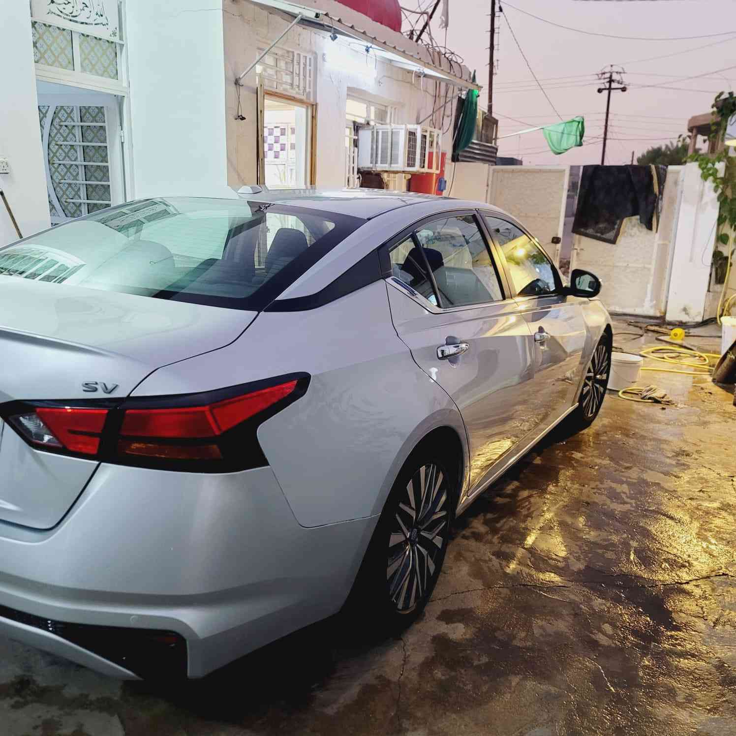 نيسان التيما SV✈️موديل : 2023
مرقم سليمانيا

اللوان : سلفر 

حجم المحرك : 2.5L( 4,سلندر )👍
ملاحظة السيارة : الچاملغ لامامي فقط بارد بيهة قبغ الصدوق والجاملغ الخلفي كلير امريكا بدون  بدون دواخل 100%👍  جميع الايرباكات سليمة 
صور الضرر مرفق ✅

المواصفات : 
‏‎بصمة ابواب 
‏‎بصمة تشغيل 
تشغيل عن بعد : Remote Start
اوتو ستارات : Auto Stard 
اوتو ستارات : Auto Stop‎✈️
رادار امامي (تحديد مسار)
‏‎رادار جانبي (نقاط عمياء)✈️
‏‎رادار خلفي (التحذير من الاصطدام)❌
نظام : Eco👍
نظام : Normal
نظام : Sport
تحكيم ستيرين
لايتات ليد وعدسة زينون 
وبعد هواية مواصفات…
السعر 153 بيهة مجال بسيط
‏‎تفاصيل اكثر الاتصال علی ارقام التاليه
‏ -
   
  اتصال  ***********
عنوان ديالى /بعقوبة
