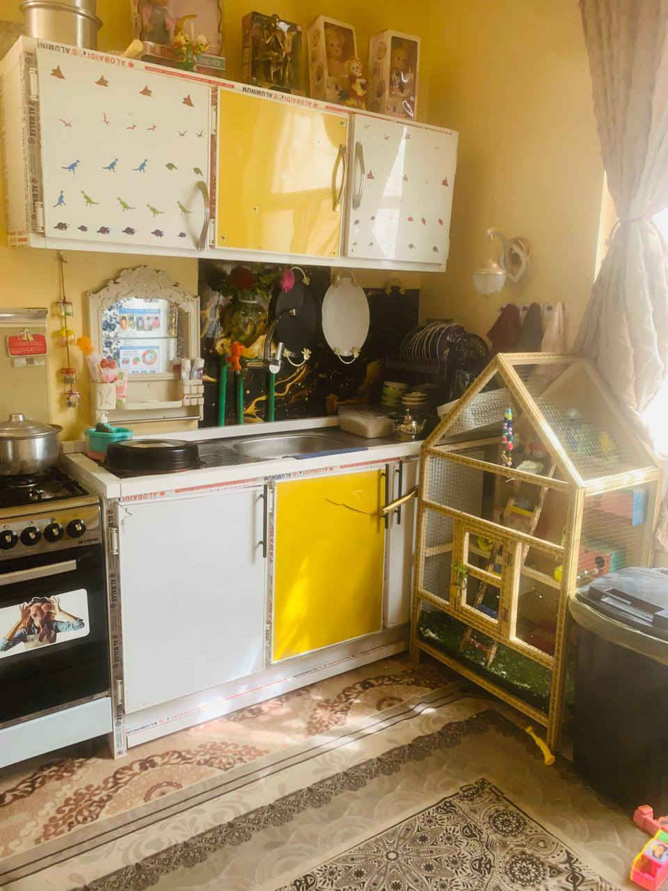 سلام عليكم كاونتر تزكام جديد جبير حيل طابقين وسنك كاونتر جديد بس رايدين يشيلون وما عدهم مكان سعر مناسب 250وبي مجال واني خادم للشراي مكلف بنشر وهذ رقم التلفون ولخاص مفتوح ***********
